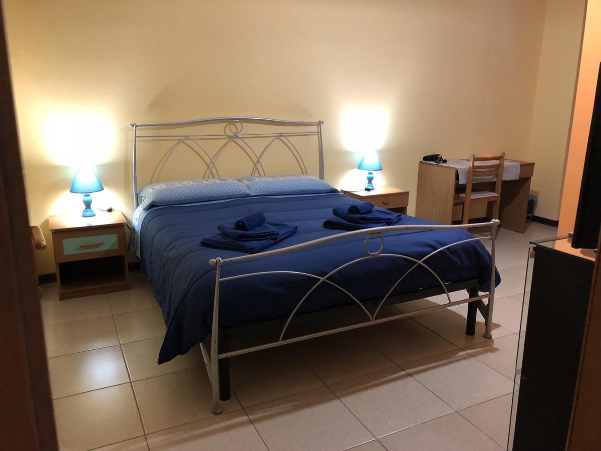 B&B Su Fassoi Santa Giusta Extérieur photo