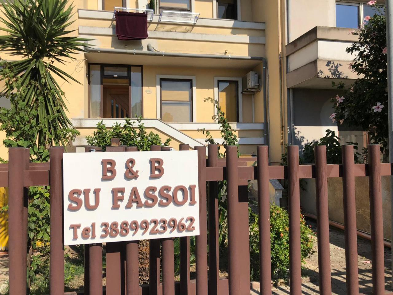 B&B Su Fassoi Santa Giusta Extérieur photo